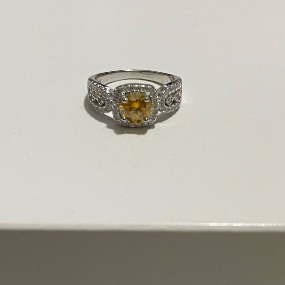NEW- Yellow Moissanite Ring- size 6 - Picture 1 of 6